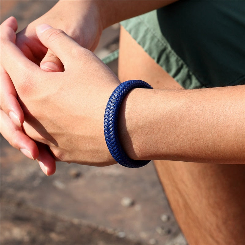 Armbänder aus echtem Leder